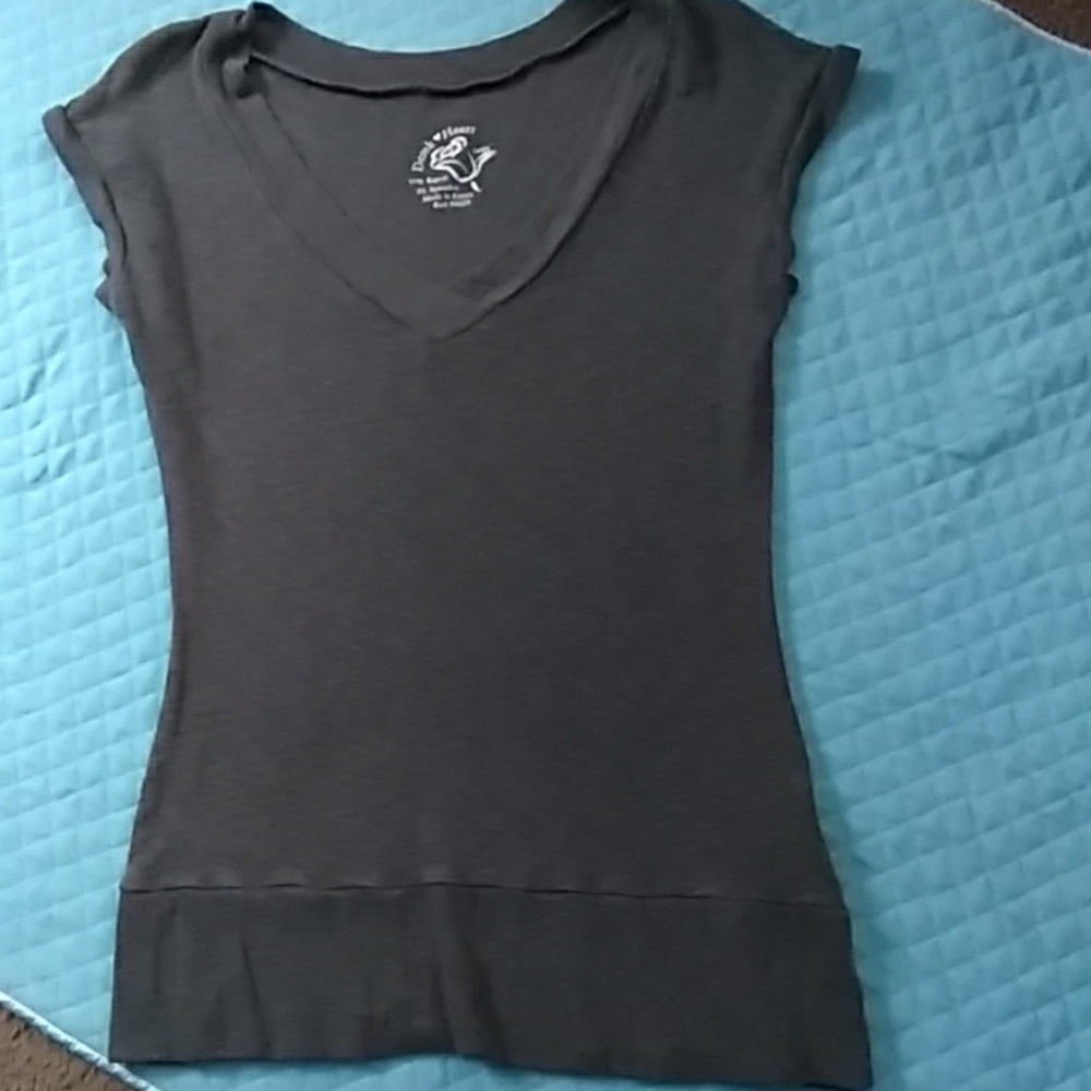 ❗️(removing soon send offers) Derek heart shirt L